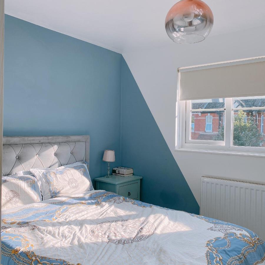 Monalychee Apartment London Bagian luar foto